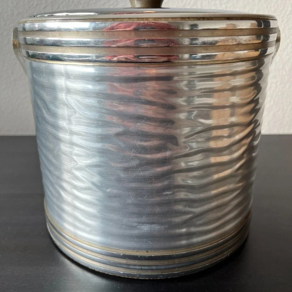 Vintage Georges Briard Ice Bucket Textured Silver Aluminum Lucite Handle